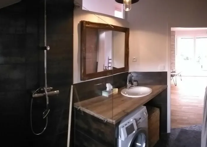 Haus Am Schlossbach****